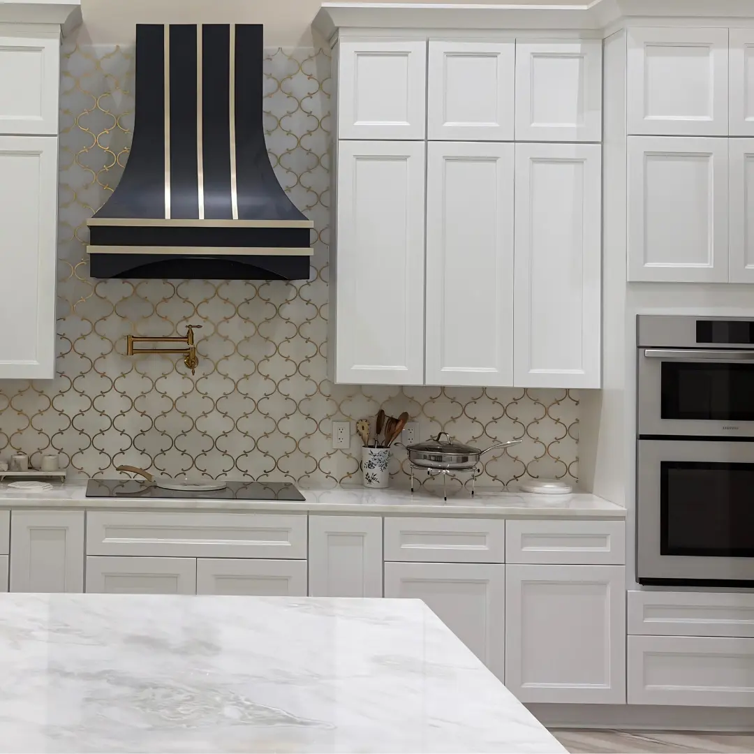 Classic White Kitchen by GG Kitchen And Bath - Atlanta, GA