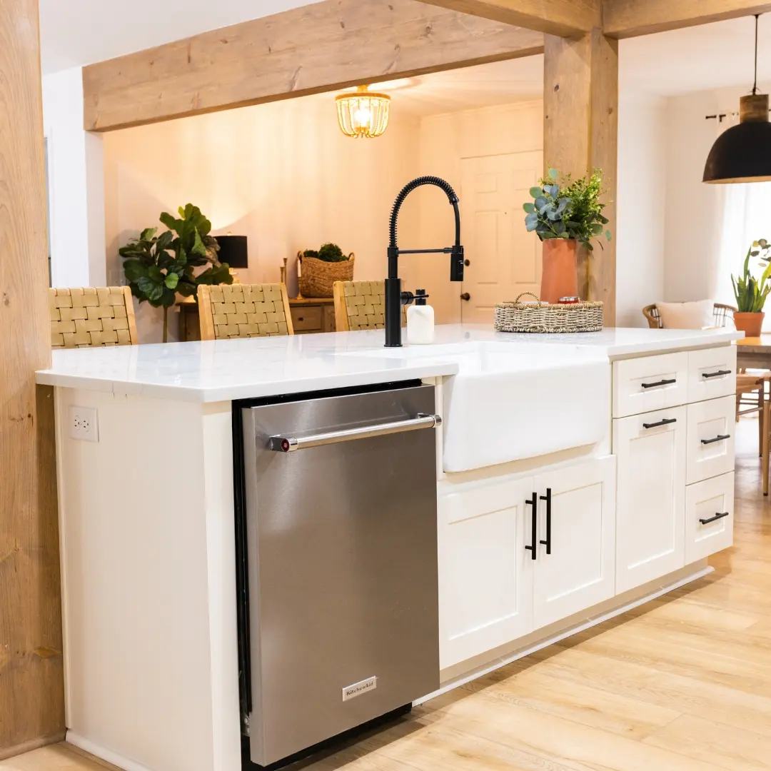 Open Concept Kitchen by GG Kitchen And Bath - Lawrenceville, GA