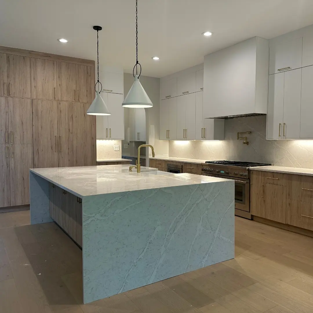 Frameless Modern Kitchen by GG Kitchen And Bath - Oakwood, GA